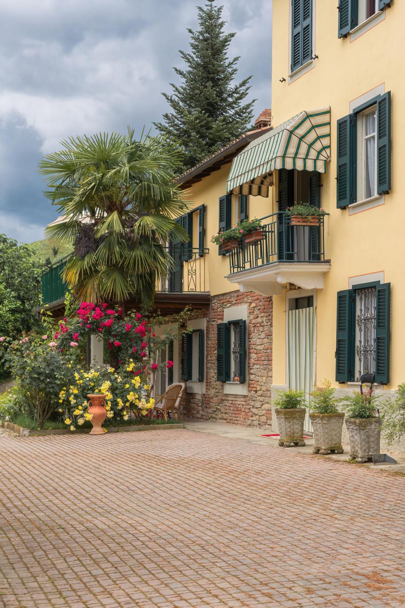 Villa Cascina Oddone Prati Winery Strevi Exterior foto